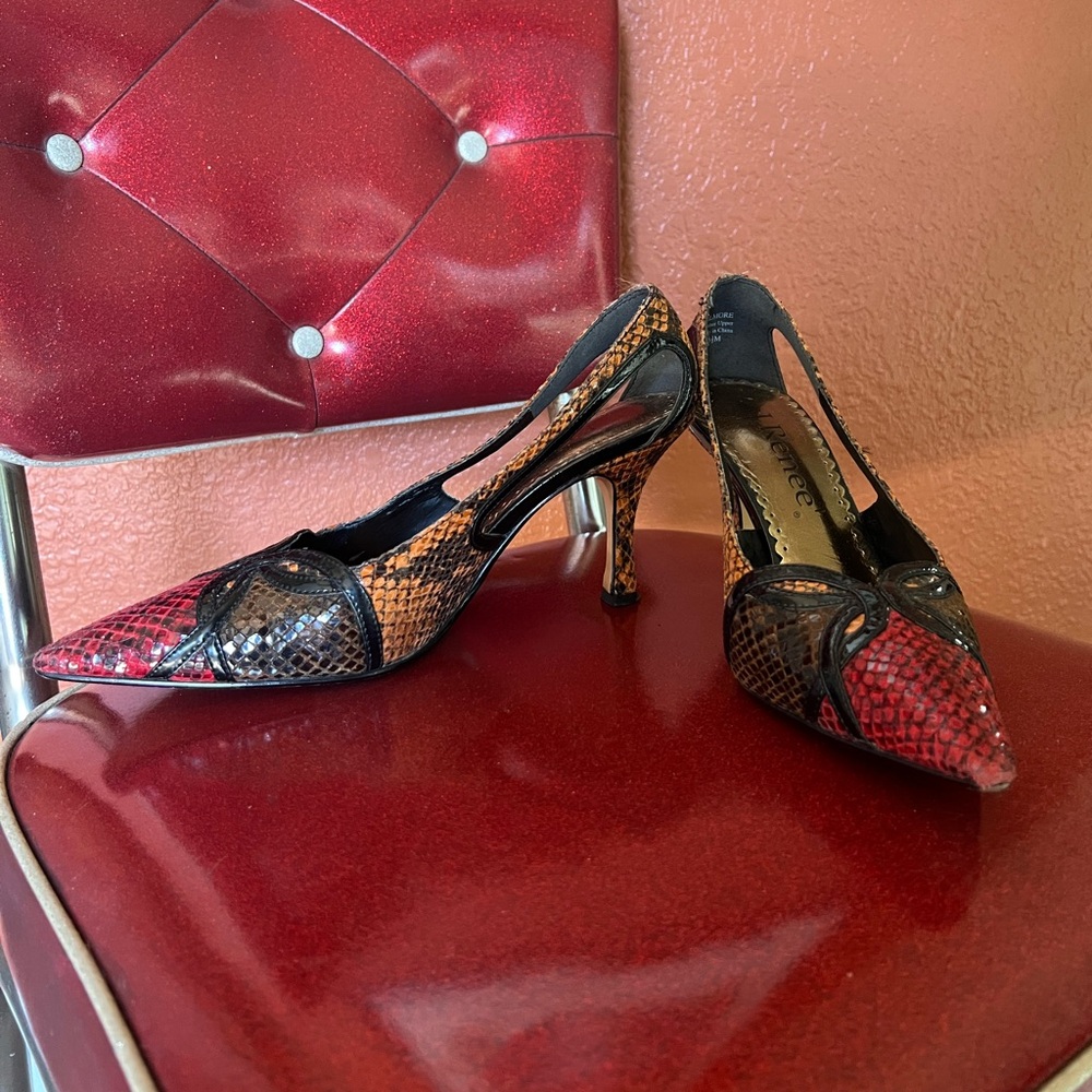 Vintage J. Renee pointed toe heels. Snake skin red, black and orange.